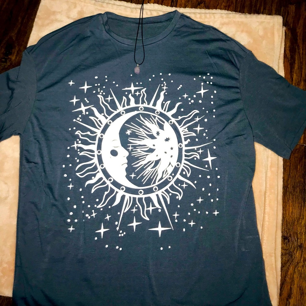Crescent MOON 🌙 & SUN☀️ GRAY T-shirt